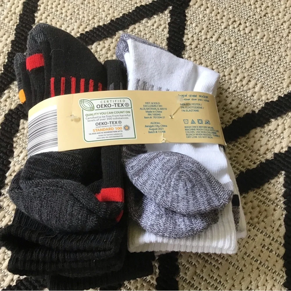 NEW Big Boys Hooded Youth Poncho (Medium?) & (5) Crew Socks (Sz 3- 9)